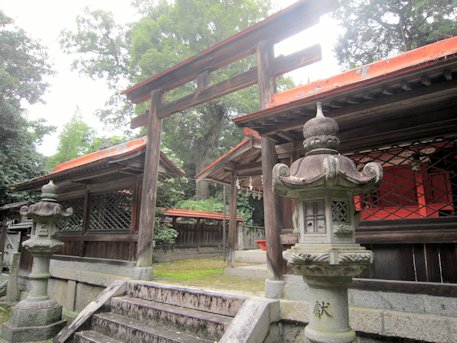 村屋神社本殿