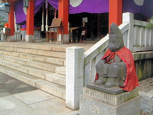 山王日枝神社の神猿像