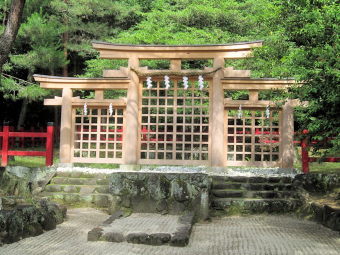 檜原神社の三ツ鳥居