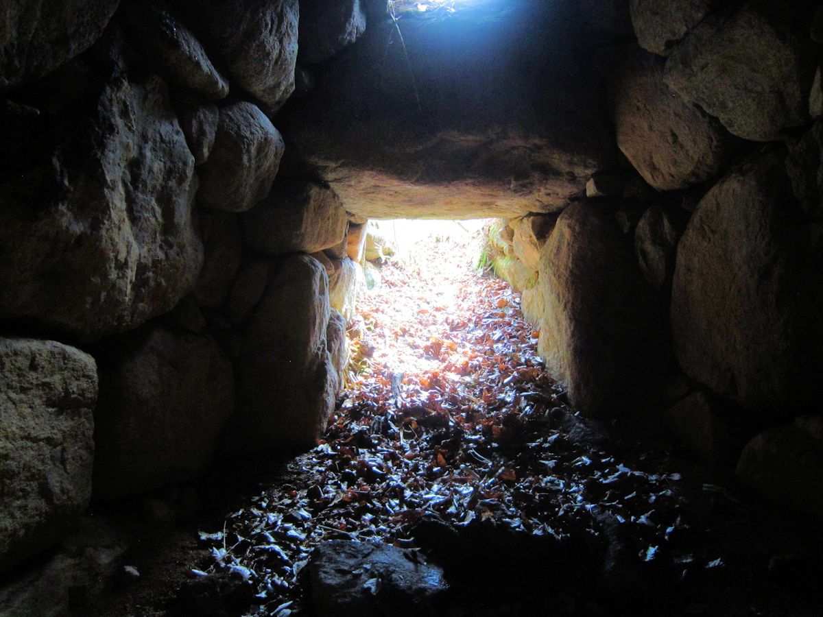梶山古墳の横穴式石室