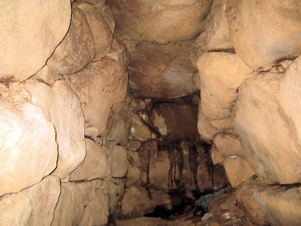 梶山古墳群の横穴式石室
