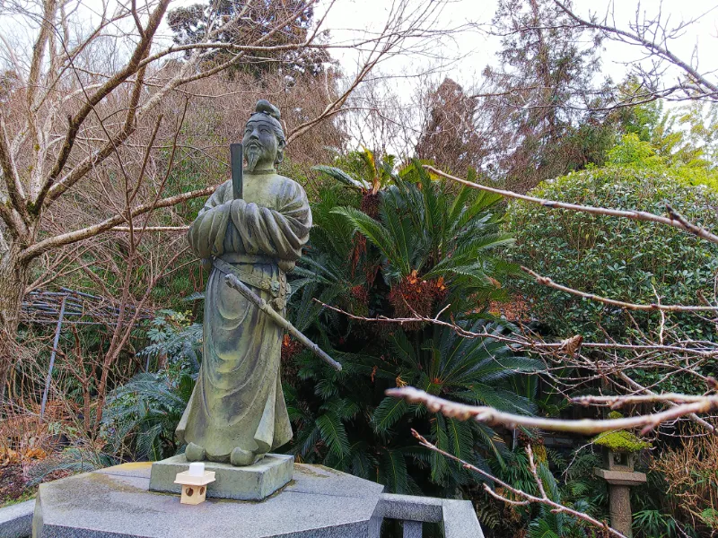 三輪山平等寺の聖徳太子像