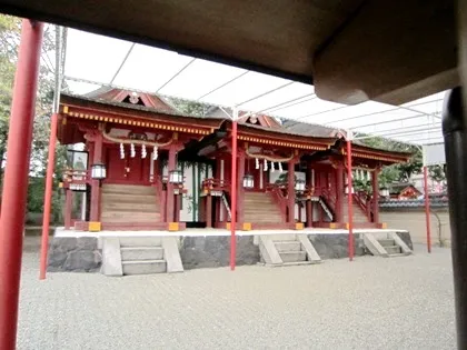 率川神社の本殿