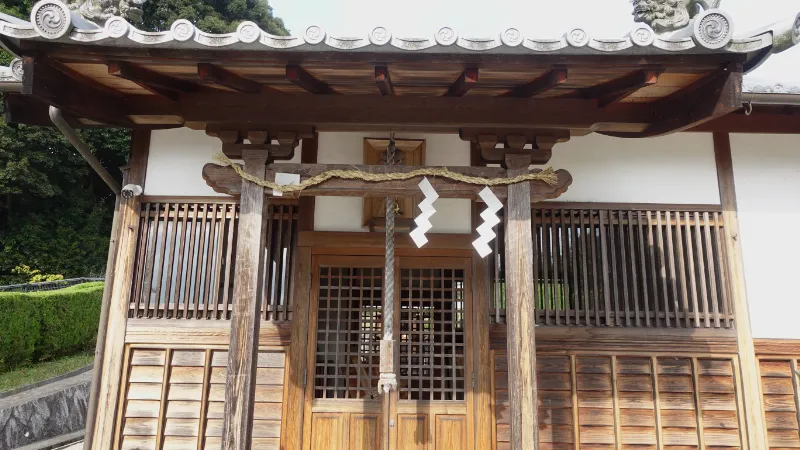 杣之内町の厳島神社拝殿