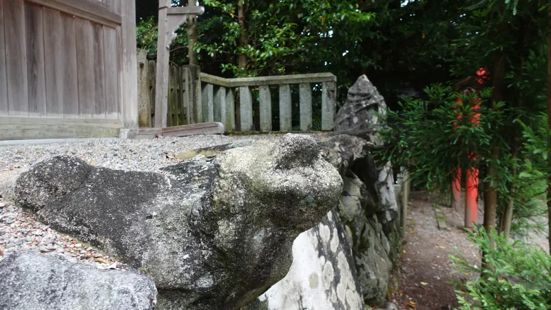 四社神社の陰陽石