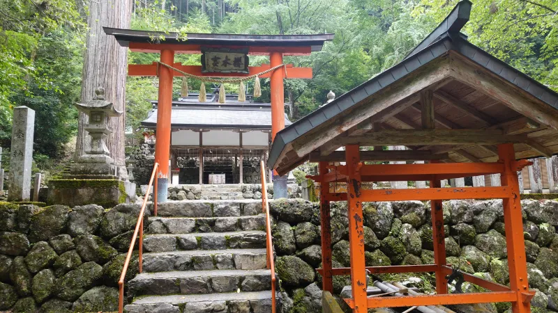 吉野の桜木神社