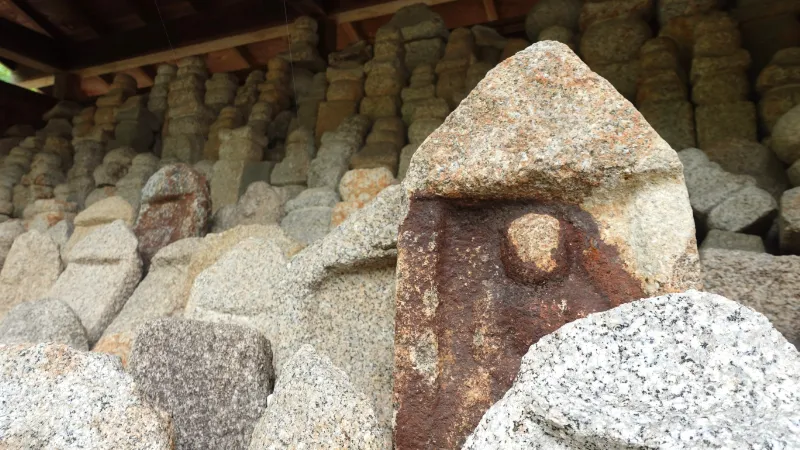 勝竜寺城の転用石