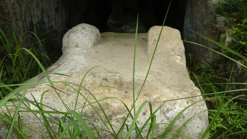 ツボリ山古墳の家形石棺