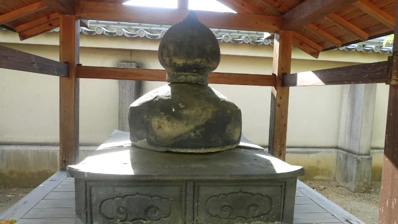 達磨寺旧本堂瓦製露盤