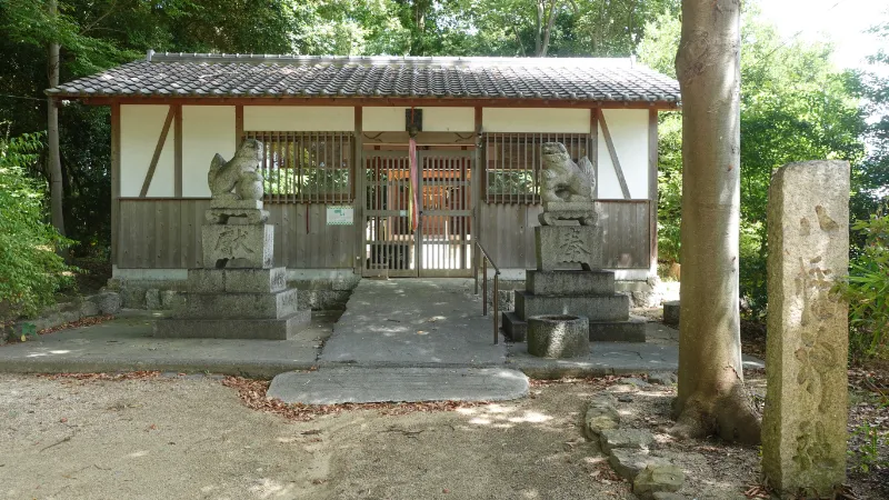 東寺田八幡神社拝殿