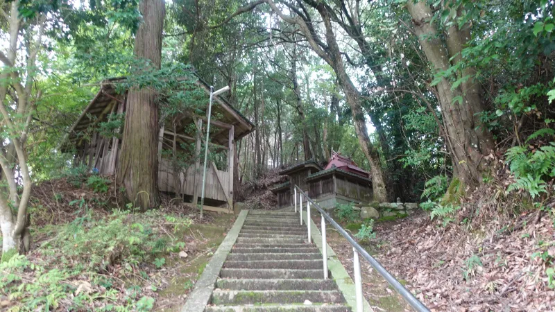波多甕井神社の石段