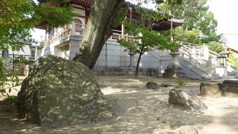 達磨寺の太子石