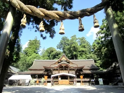 大神神社拝殿